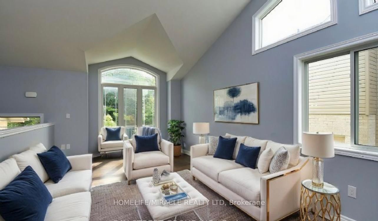 Upper - 7733 Oldfield Road, Niagara Falls 2