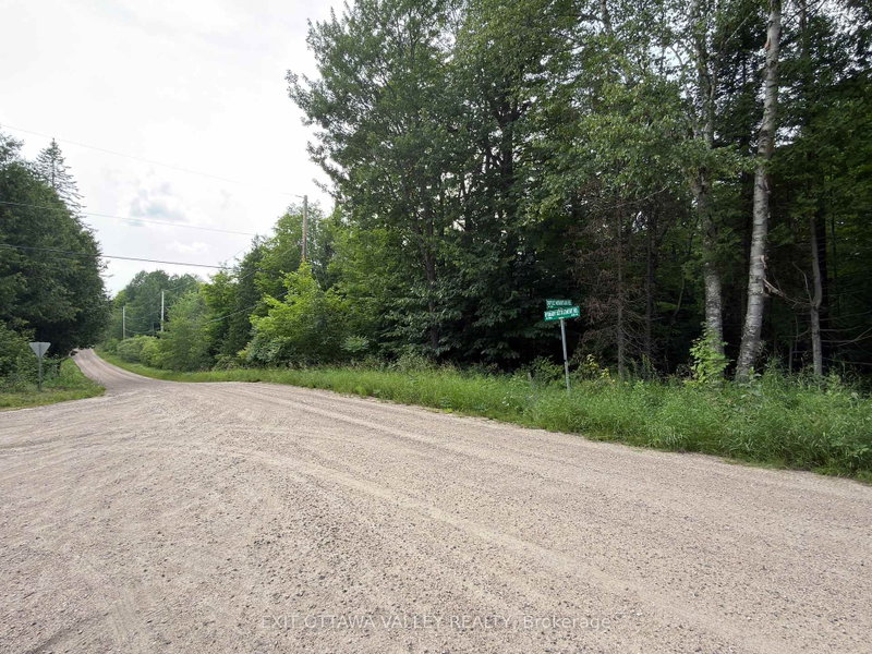 942 O'Grady Settlement Road