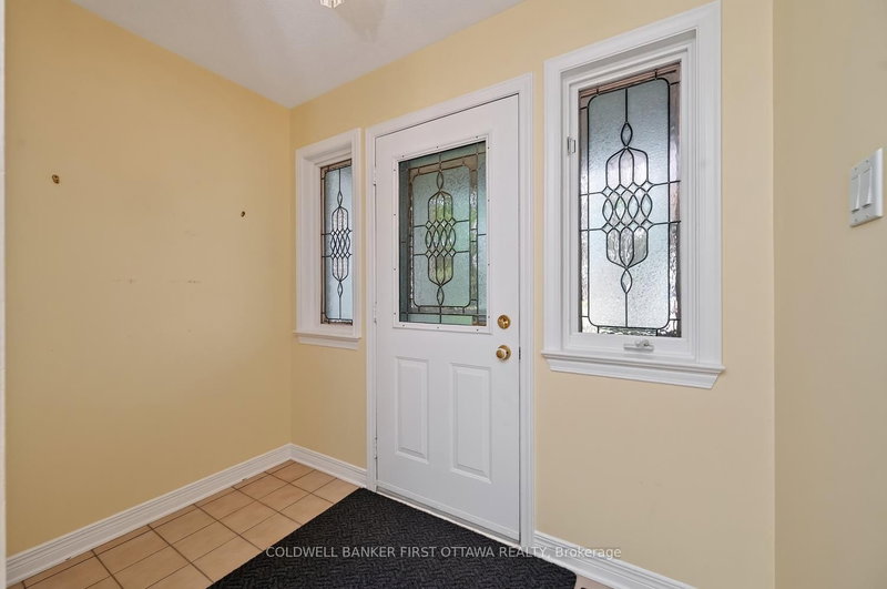 30 Rideaucrest Drive