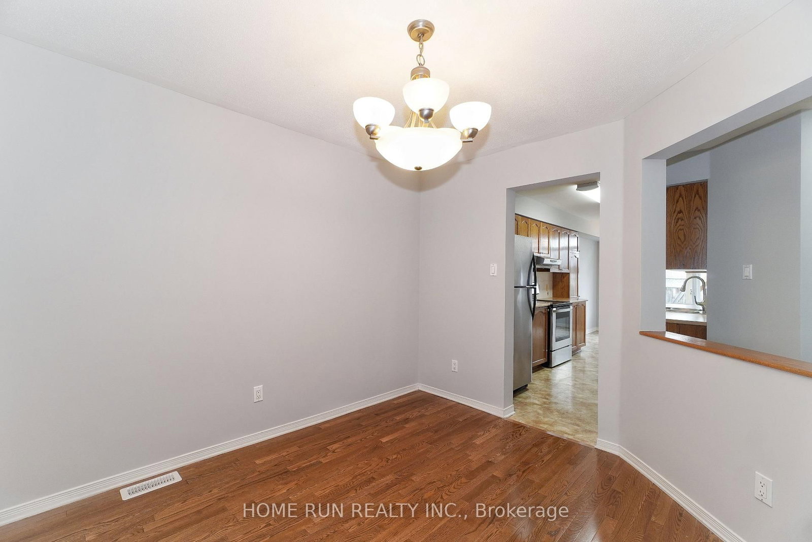 85 Palmadeo Drive • Ottawa, ON photo 14