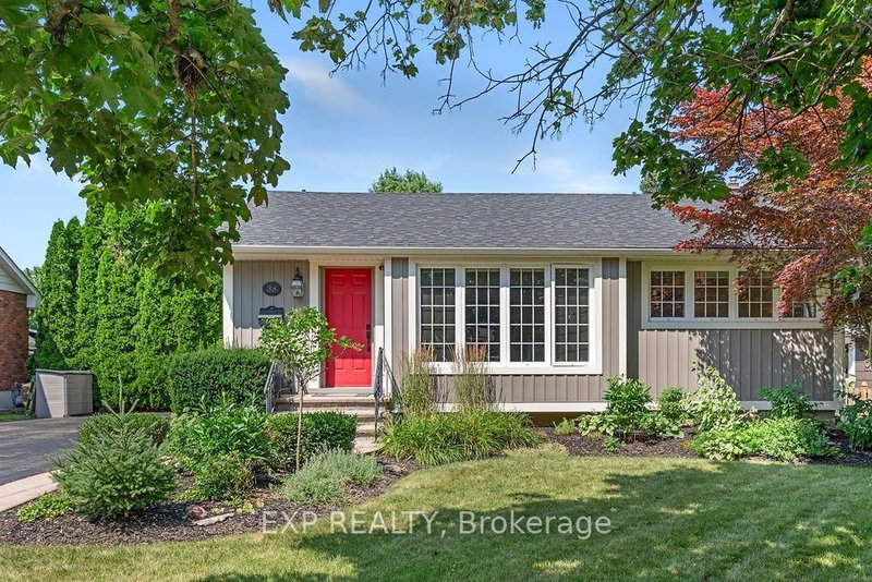 38 Albany Drive