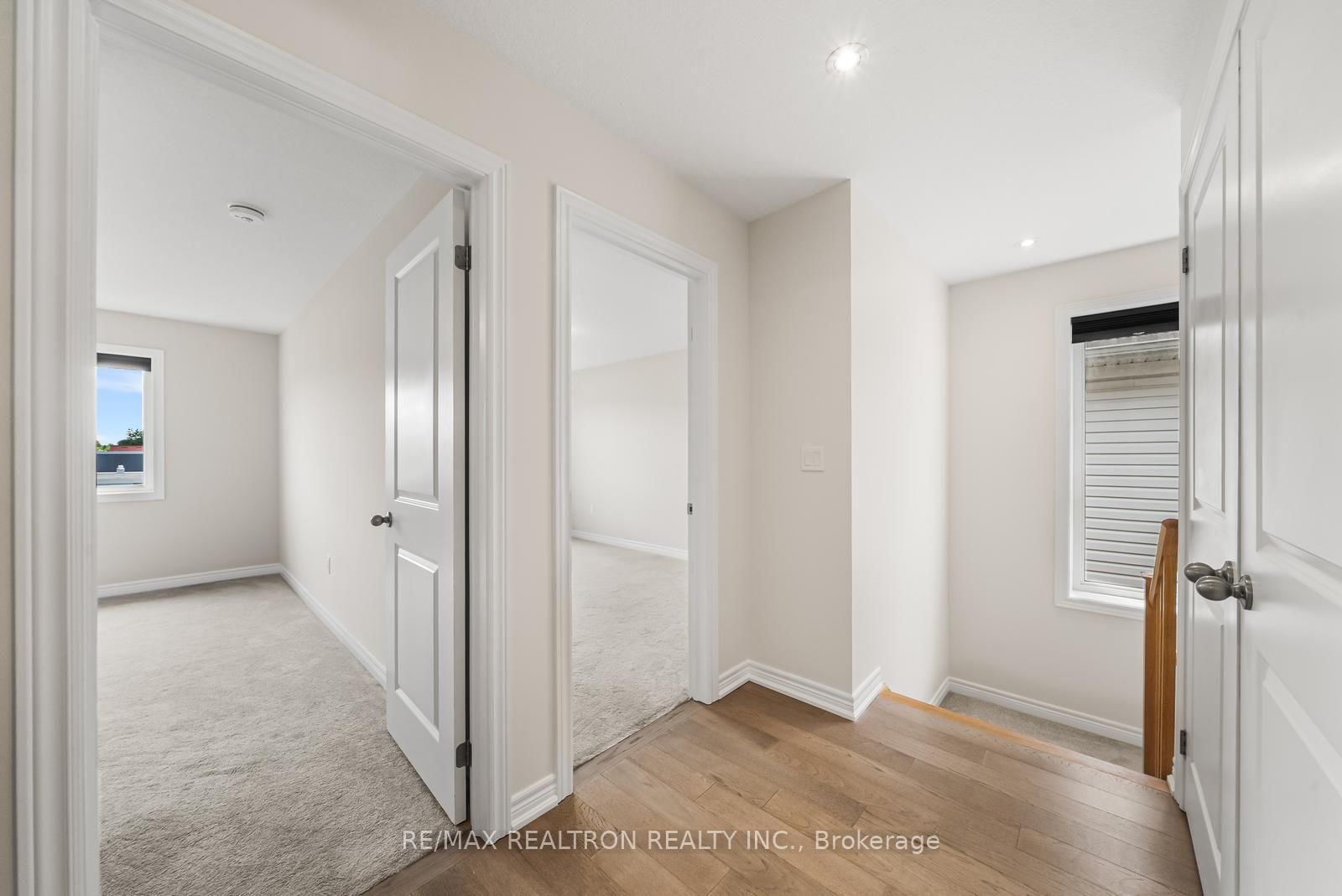 10 Starling Drive • Hamilton, ON photo 18