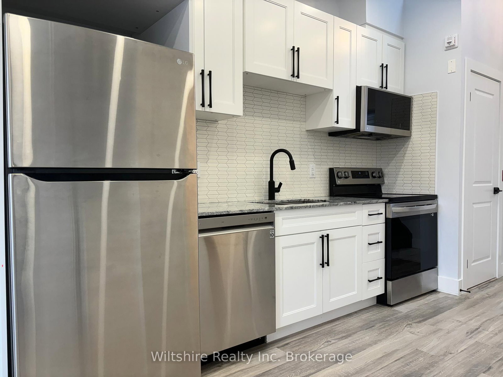 3 - 14 GLENDALE Drive, Tillsonburg 5