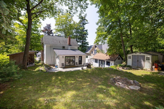 29 Waubeek Street