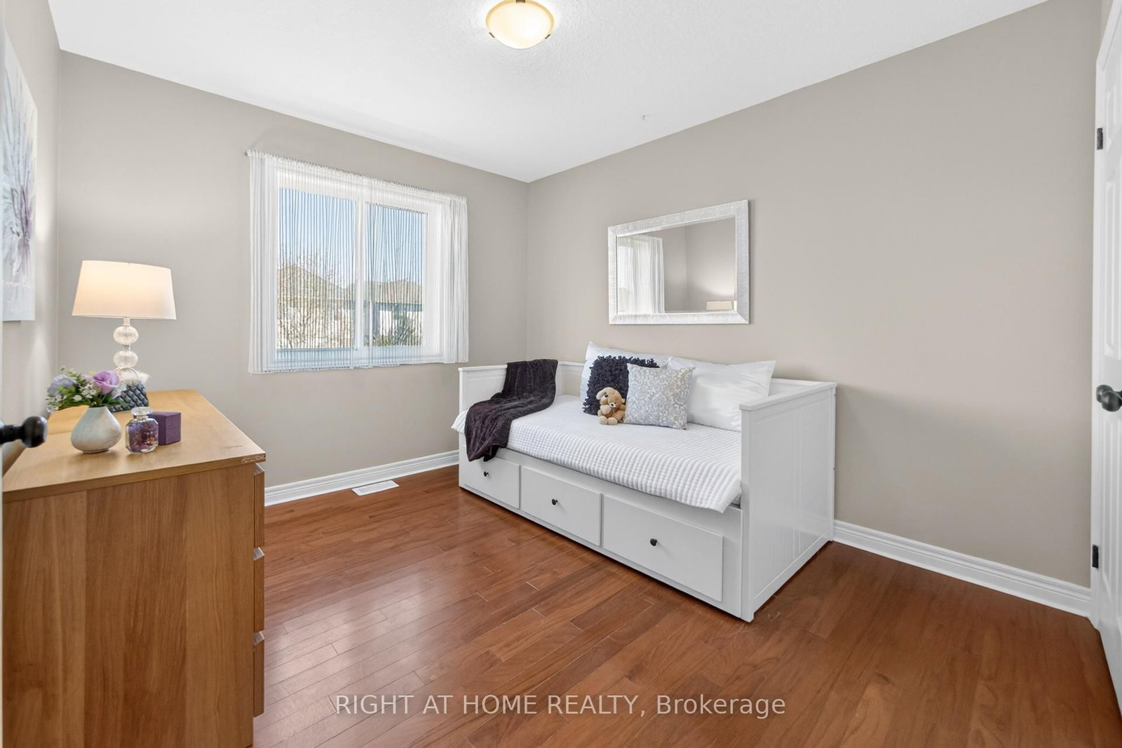 21 Mullin Drive • Guelph, ON photo 31