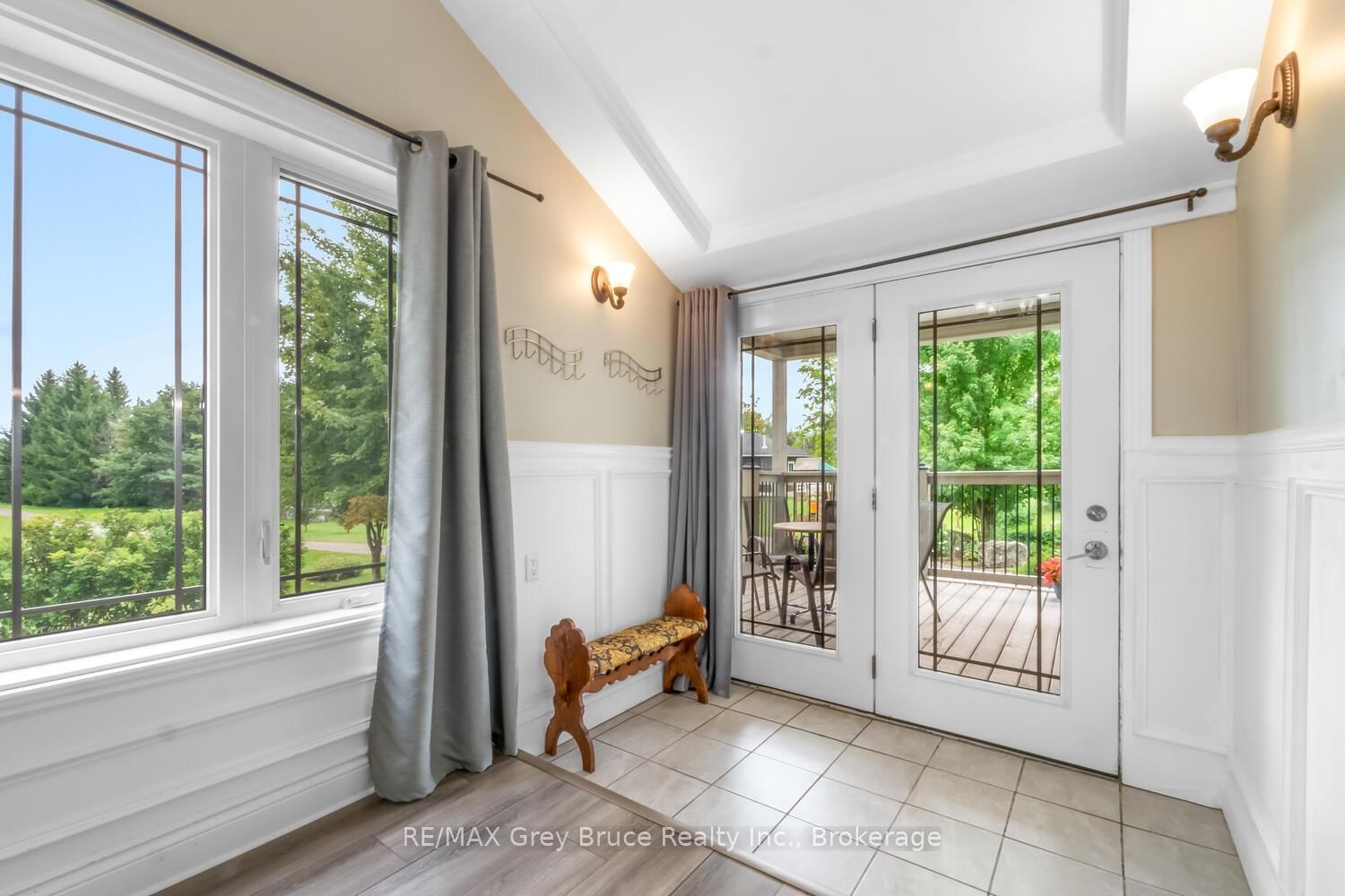 106 Drive-In Crescent • Georgian Bluffs, ON photo 8