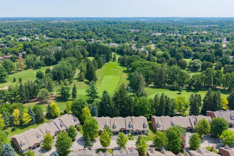 12 Fairway Lane