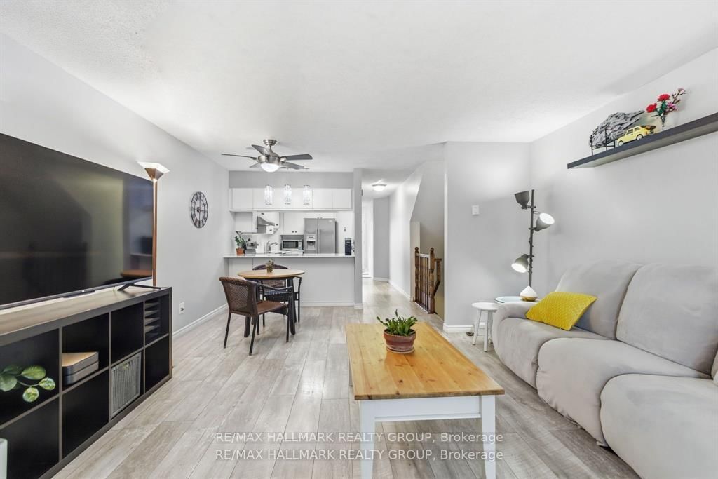 390 Briston Private • #3 • Ottawa, ON photo 17