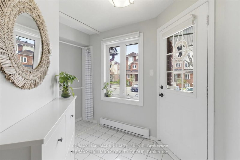 390 Briston Private photo 4