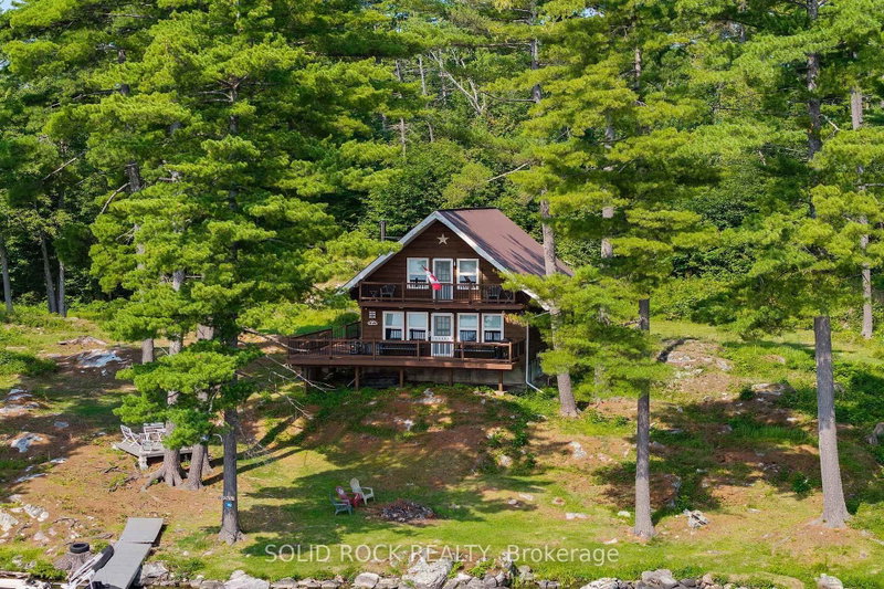 992 White Lake Shore North