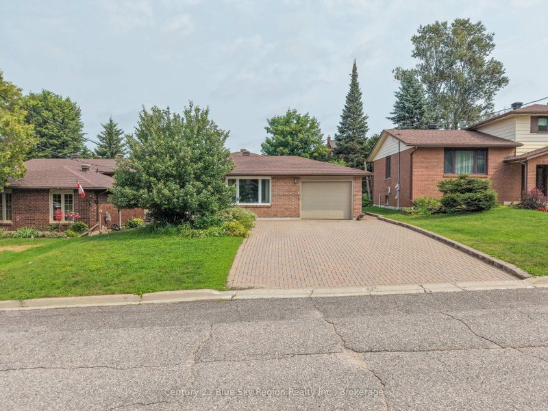 113 Sable Crescent