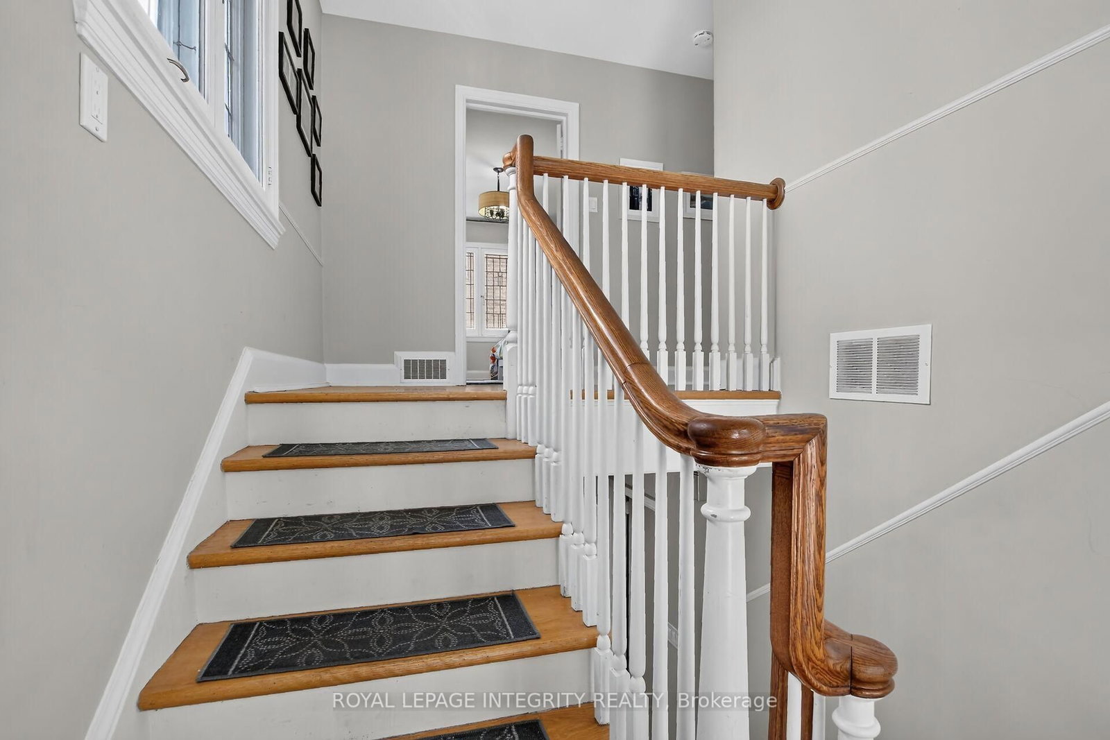84 Riverdale Avenue • Ottawa, ON photo 19