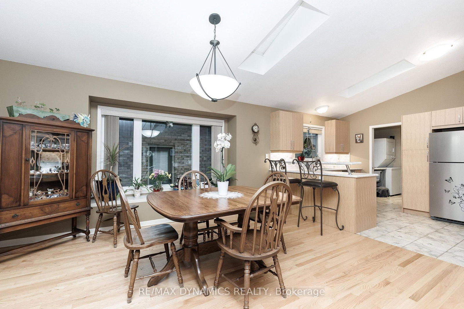 53 Mountain Street • St. Catharines, ON photo 8