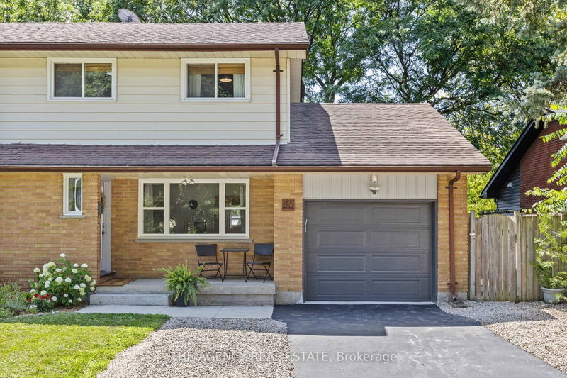 86 Hawkesbury Avenue