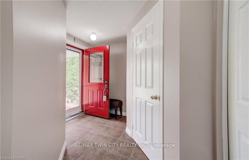 27 BRIDLEWREATH Street