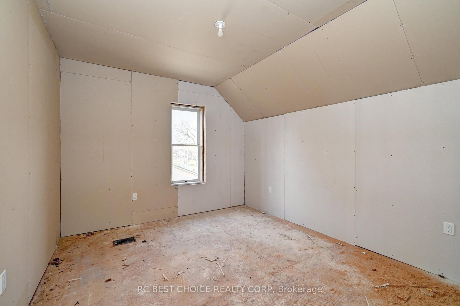263-265 Mill Street • Kitchener, ON photo 18