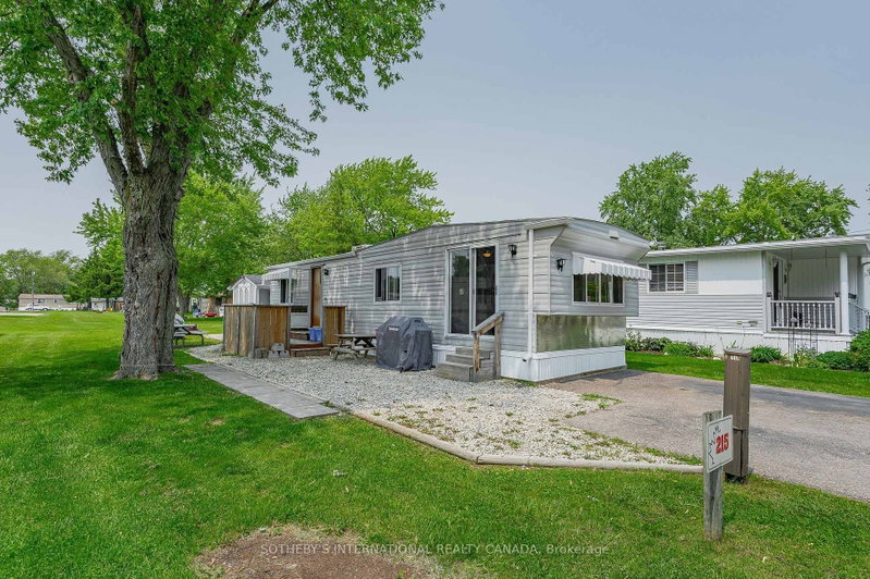 215 - 580 Beaver Creek Road