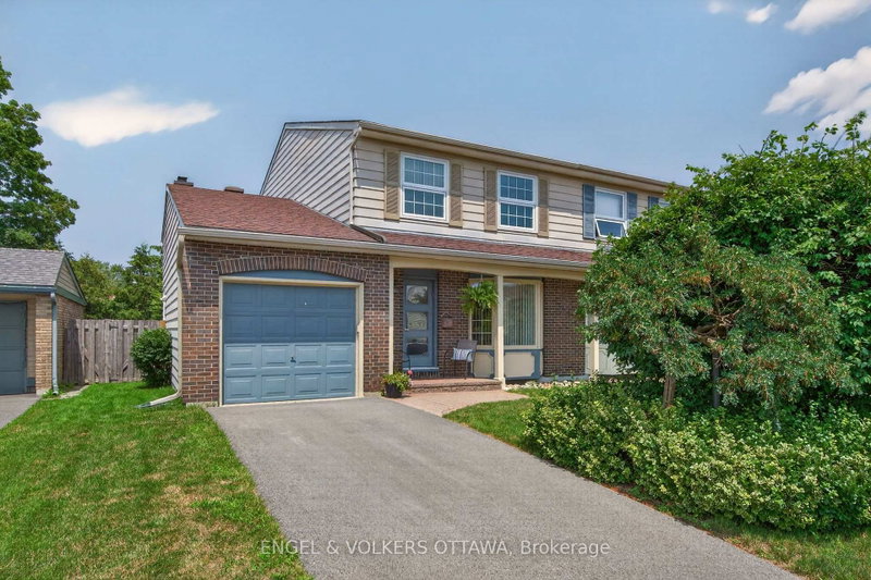26 Winlock Crescent