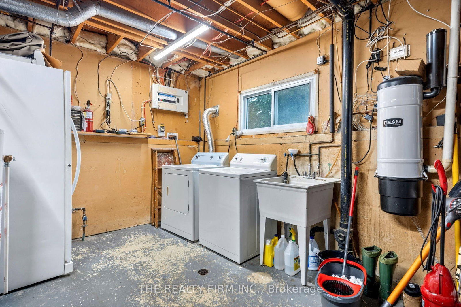 Listing Image 22