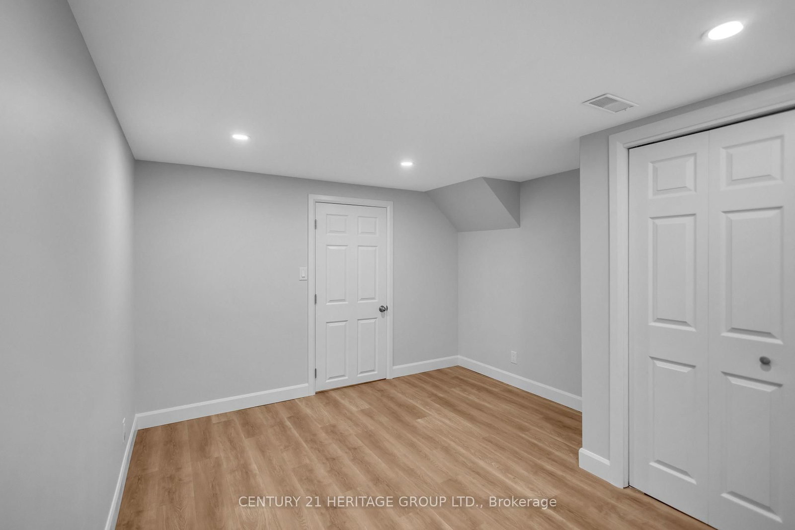 17 Stodola Drive • Brantford, ON photo 39