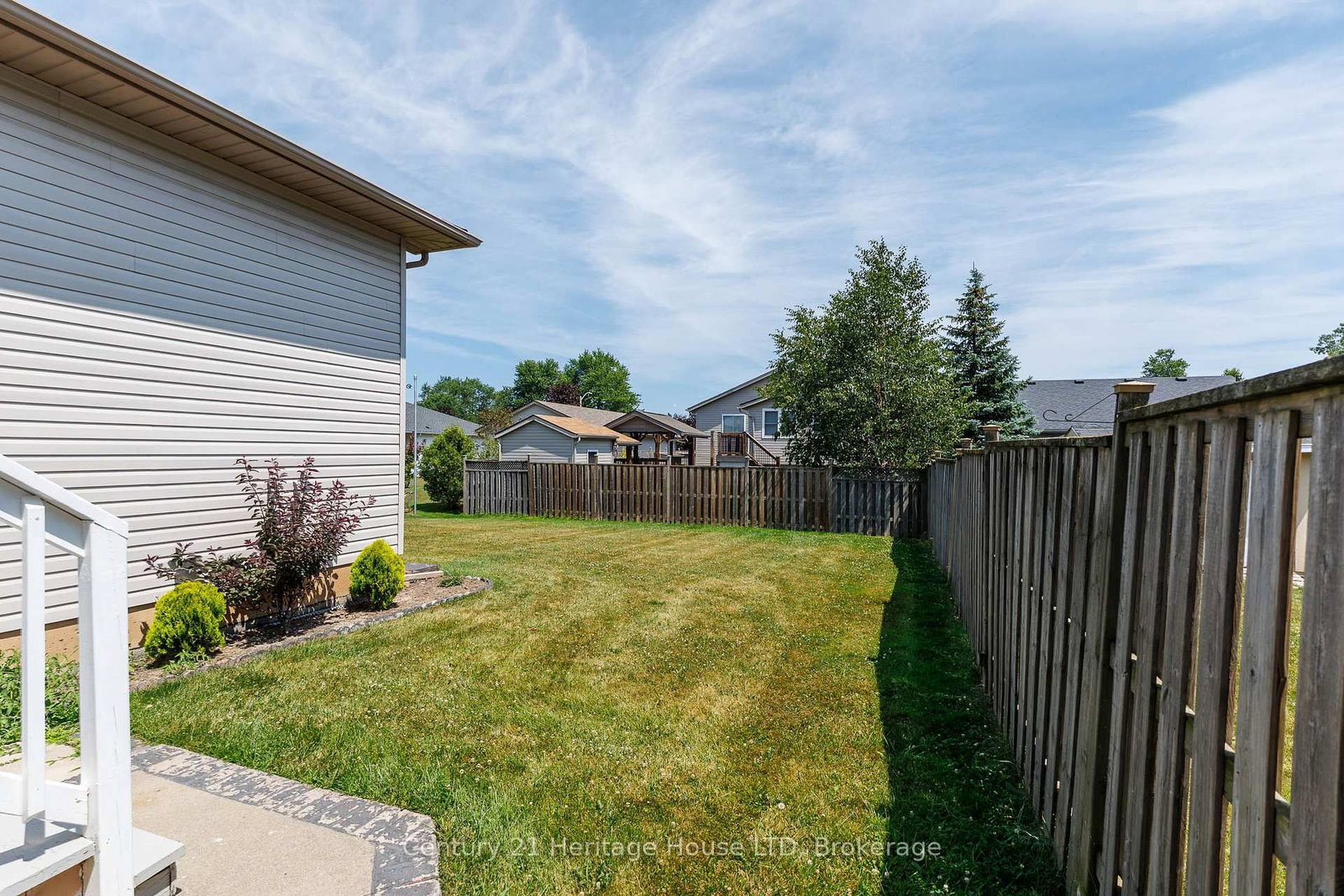 121 Rochelle Crescent • Fort Erie, ON photo 39