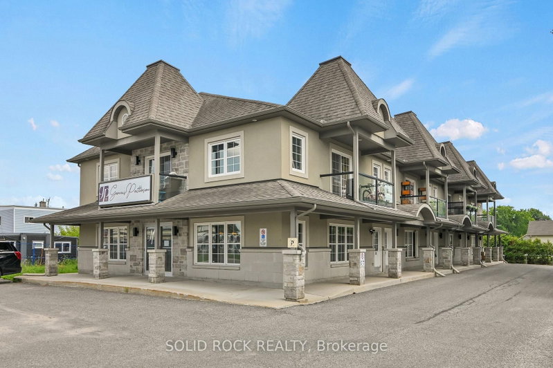 103 - 856 Notre-Dame Street