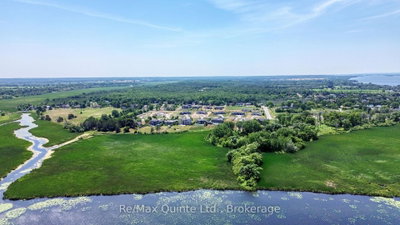 25 Leaside Drive • Prince Edward County, ON photo 9