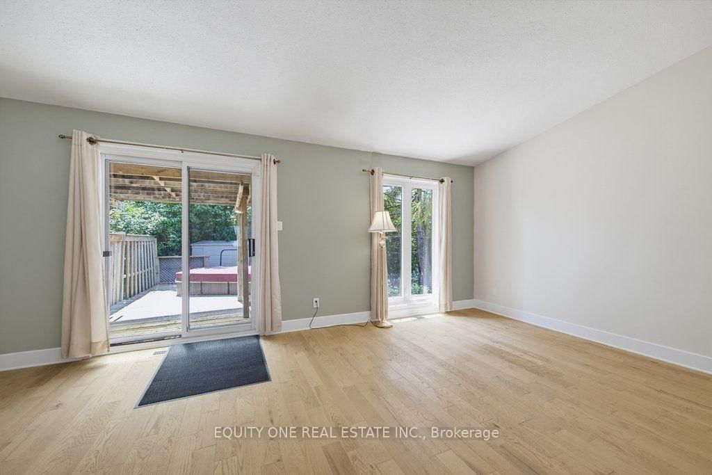 3380 Uplands Drive • Ottawa, ON photo 21