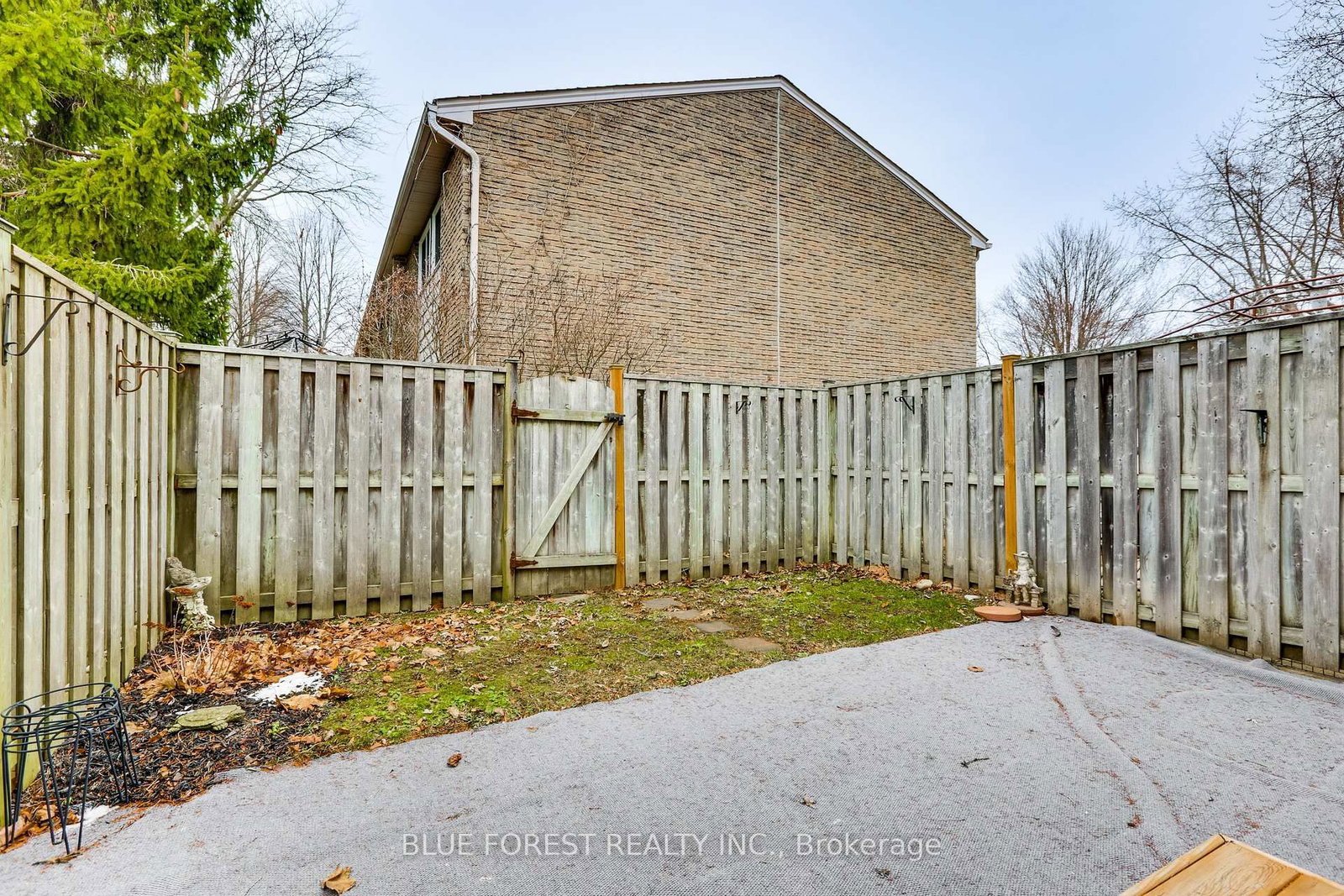 166 W Southdale Road • #54 • London South, ON photo 36