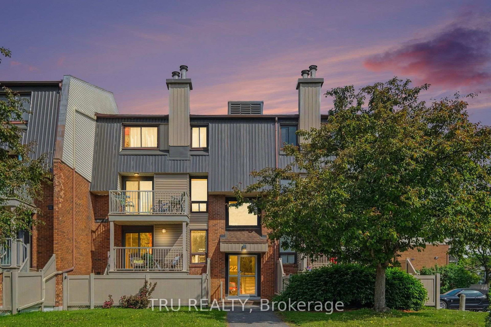 Townhouse for sale at 8-22 Sweetbriar Circle, Ottawa, Ontario, K2J 2K4 - Barrhaven - Pheasant Run - MLS: X13613732