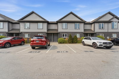 Townhouse for sale at 5-7768 Ascot Circle, Niagara Falls, Ontario, L2H 3P9 - Ascot - MLS: X13613814