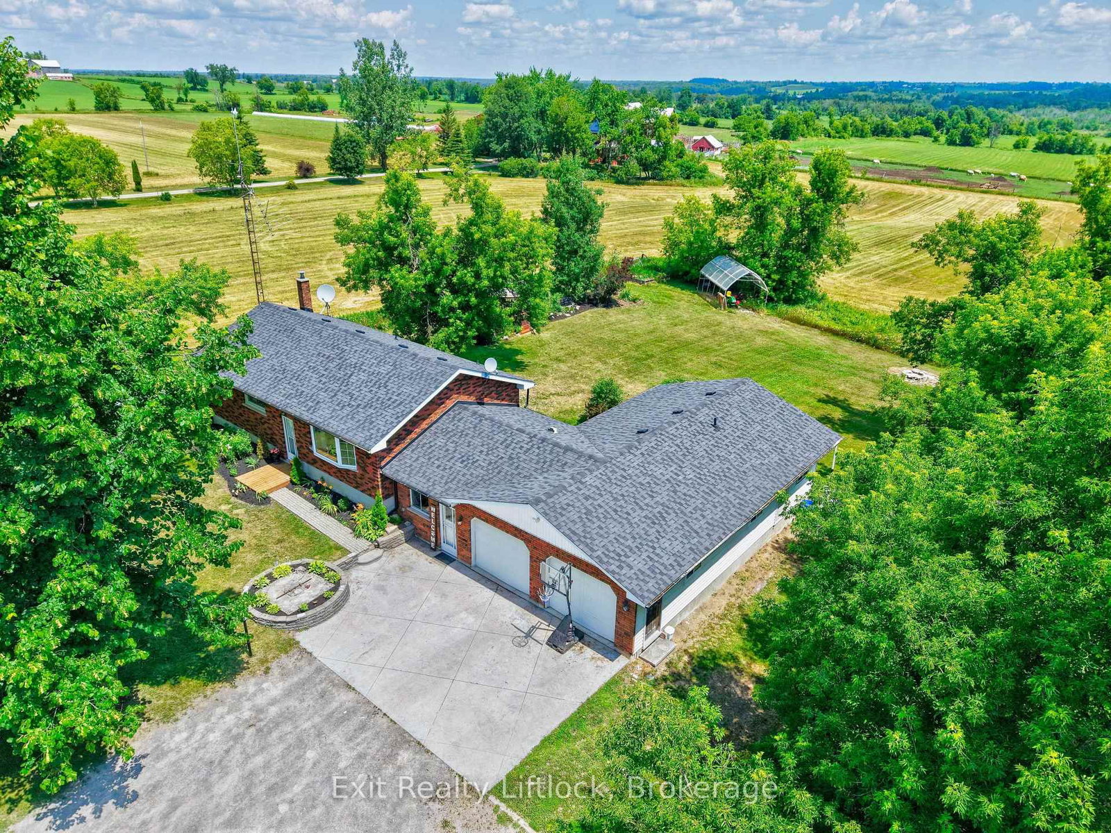 81 S Fourth Line Dummer Road • Douro-Dummer, ON photo 4