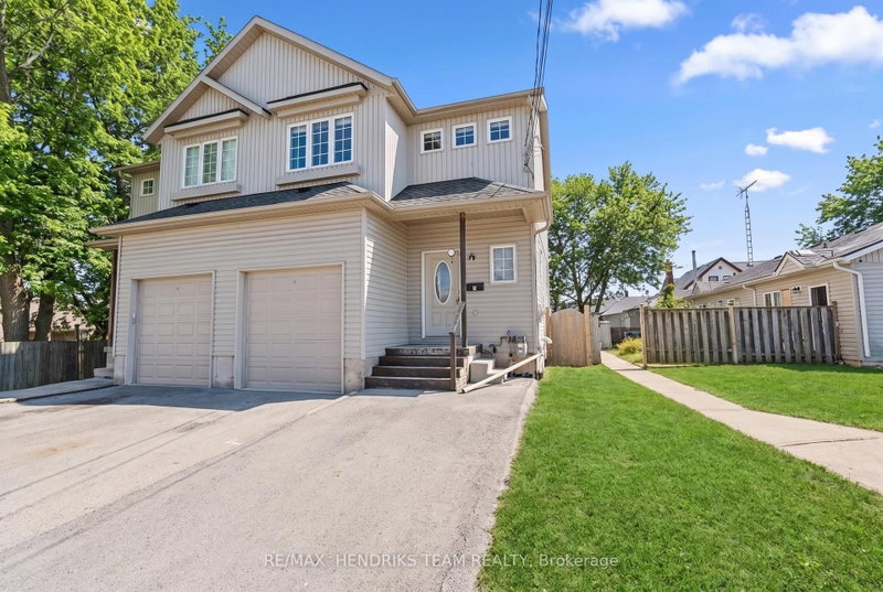 2 Townline Road E