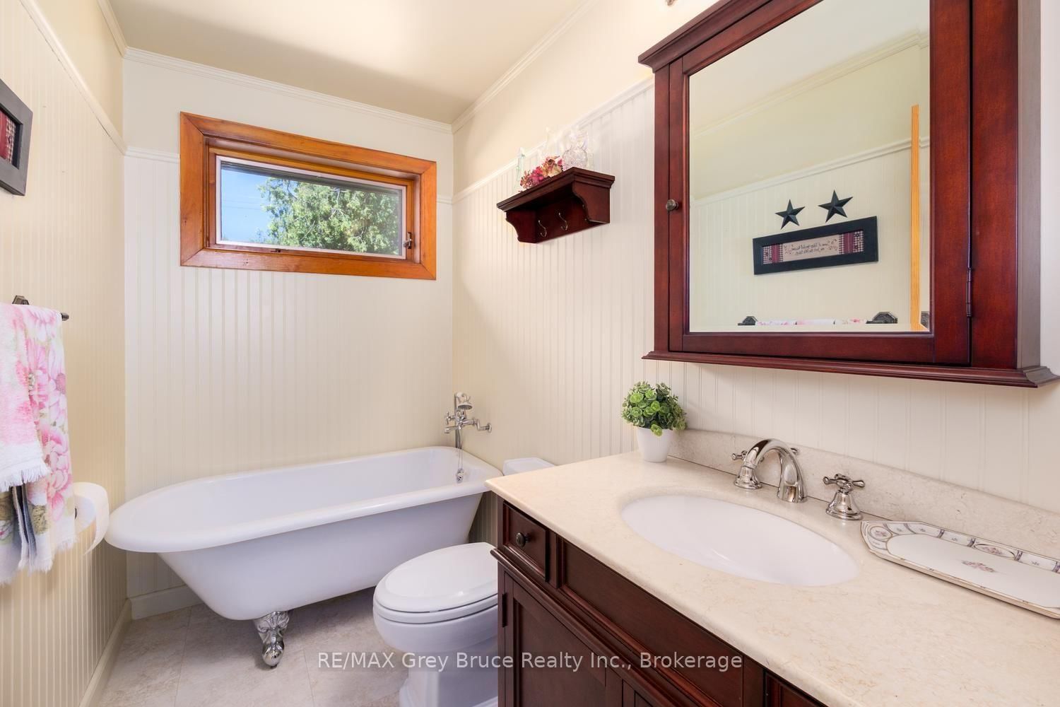 491 Balmy Beach Road • Georgian Bluffs, ON photo 26