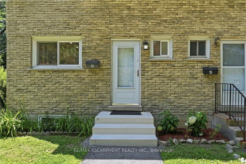 16 - 1420 Garth Street