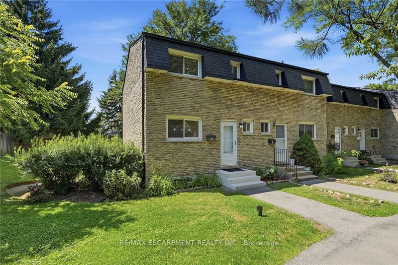 16 - 1420 Garth Street