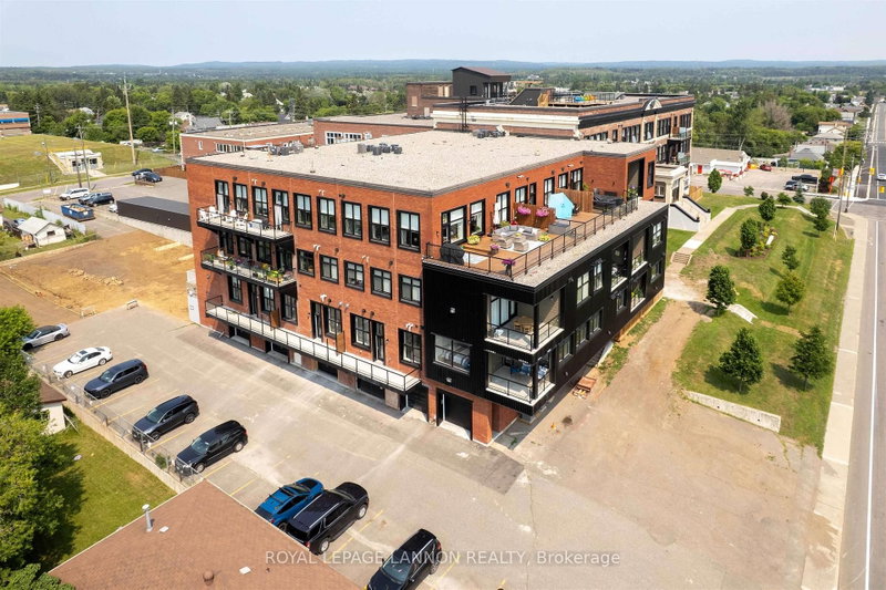 3414 - 96 High Street N