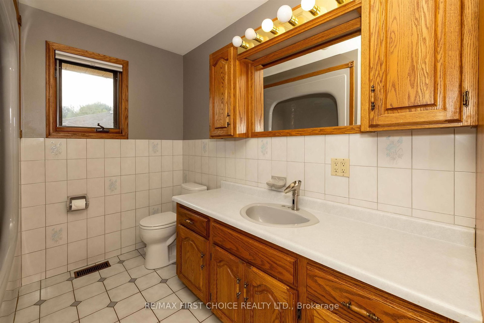 2089 Otway Street • Thunder Bay, ON photo 50