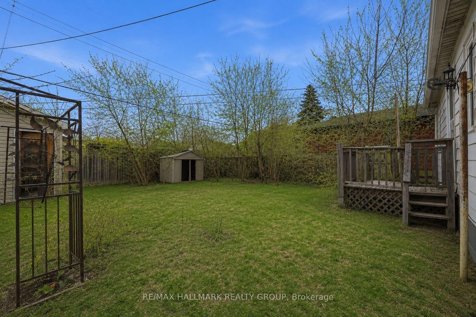 Listing Image 4