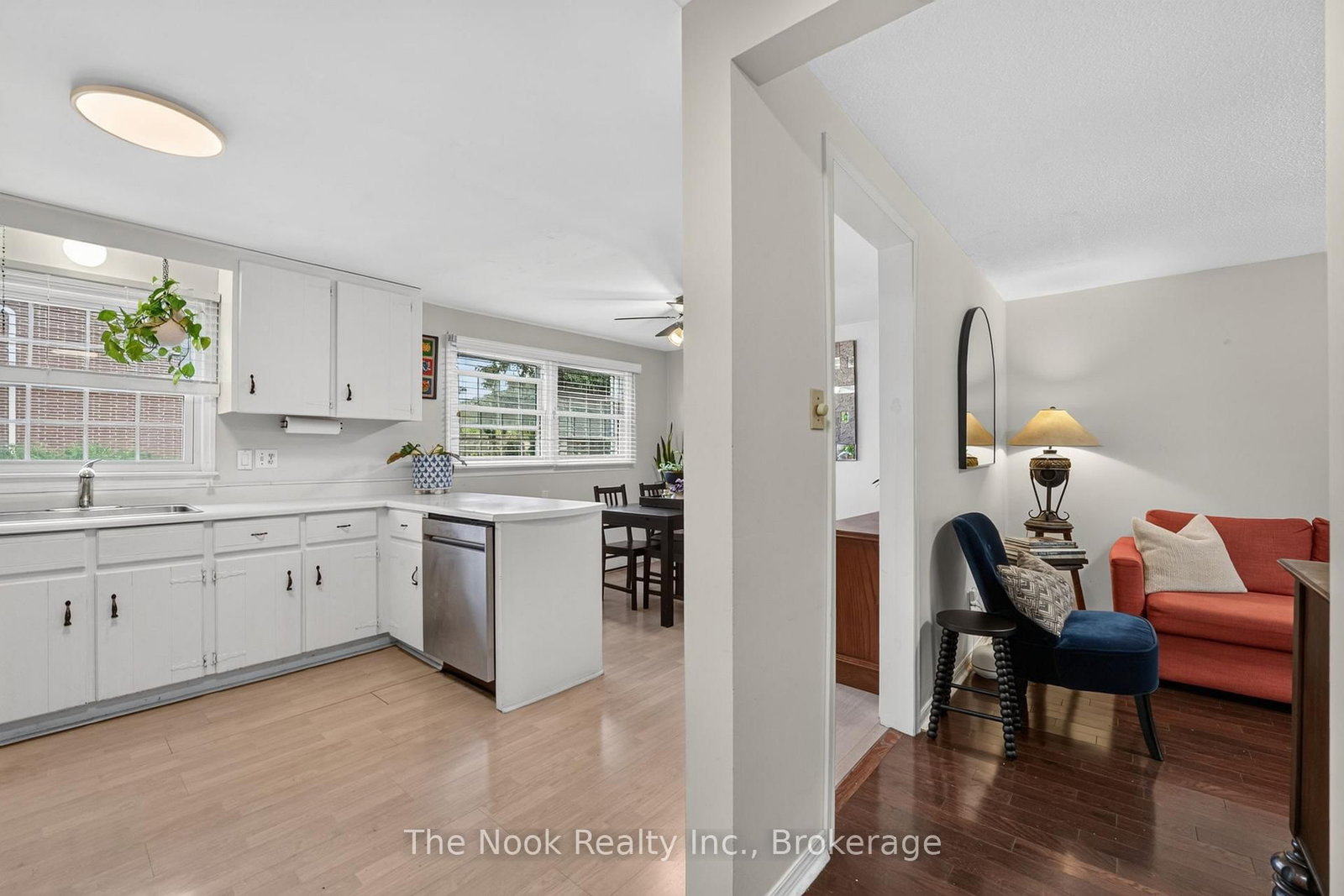 Listing Image 22