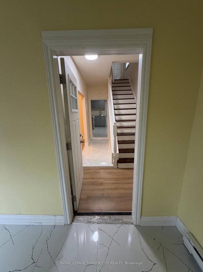 36 St Georges Avenue E