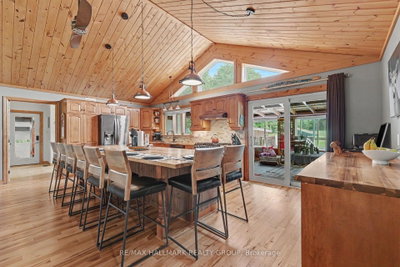 117 Lorlei Drive • White Lake, ON photo 8