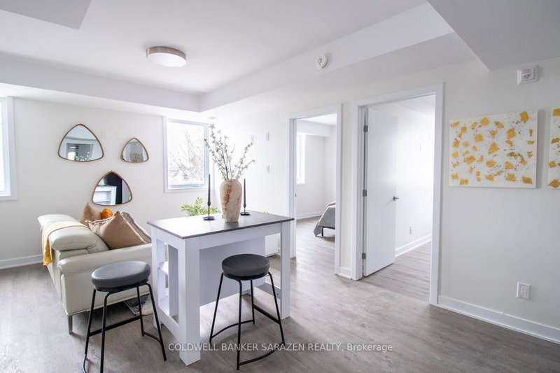 101 - 994 BRONSON Avenue