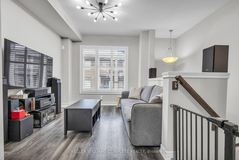 116 - 575 Woodward Avenue