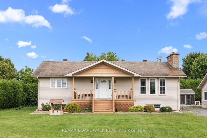 955 Lacroix Road