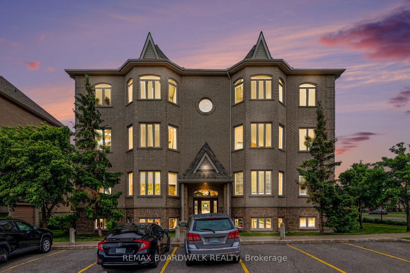 7 - 50 Briargate Private