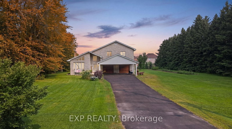 104 Sideroad 18 Road
