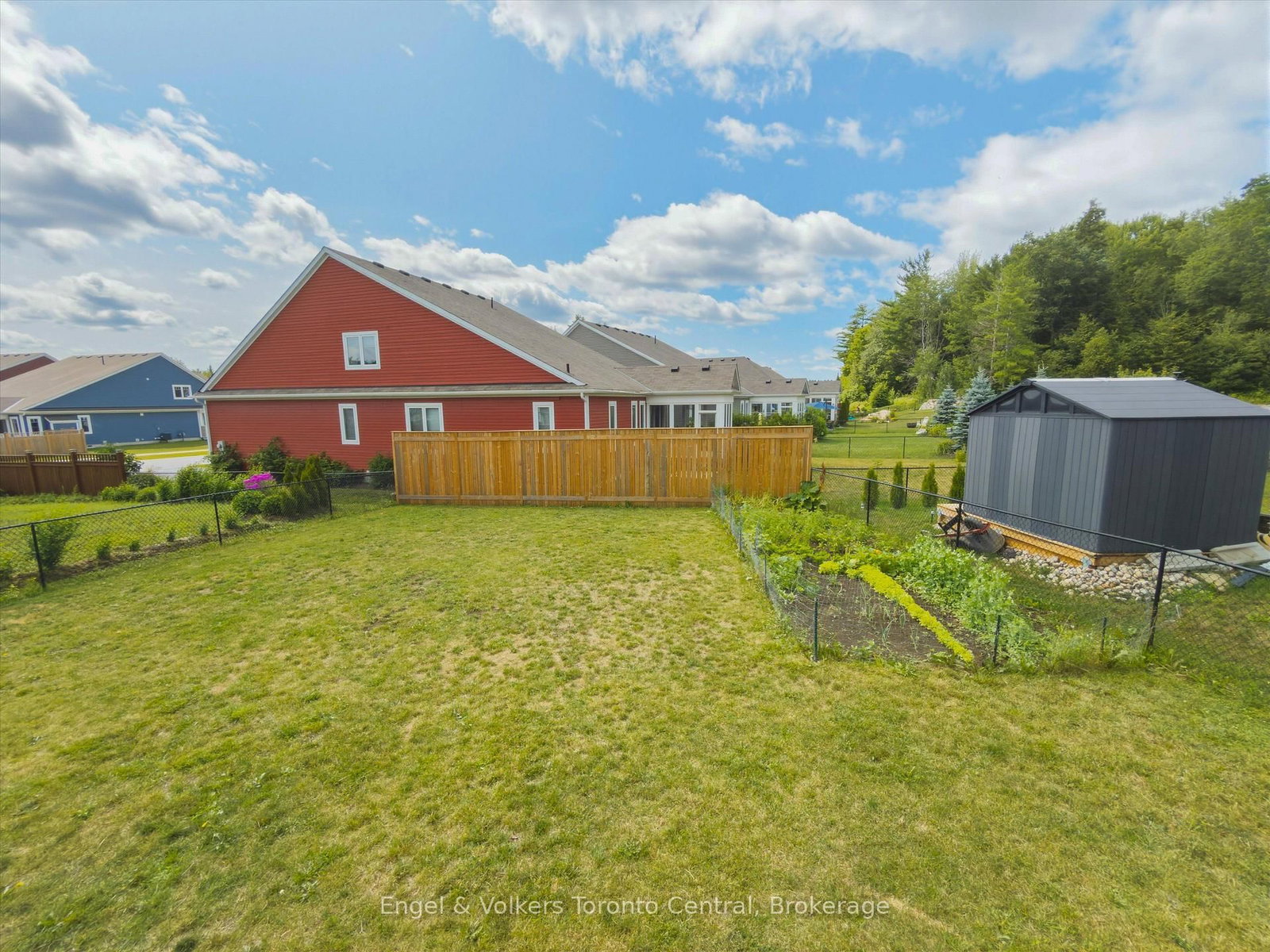 Listing Image 43