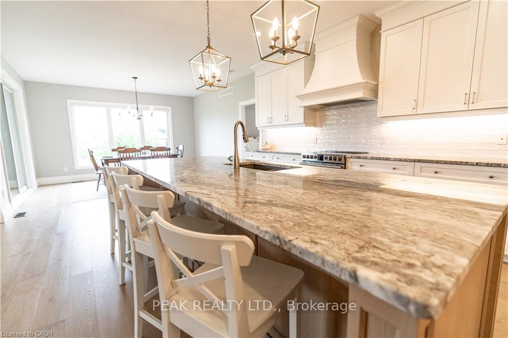 Detached House for sale at 21 Hudson Drive, Brant, Ontario, N3T 0V6 - Brantford Twp - MLS: X13615744