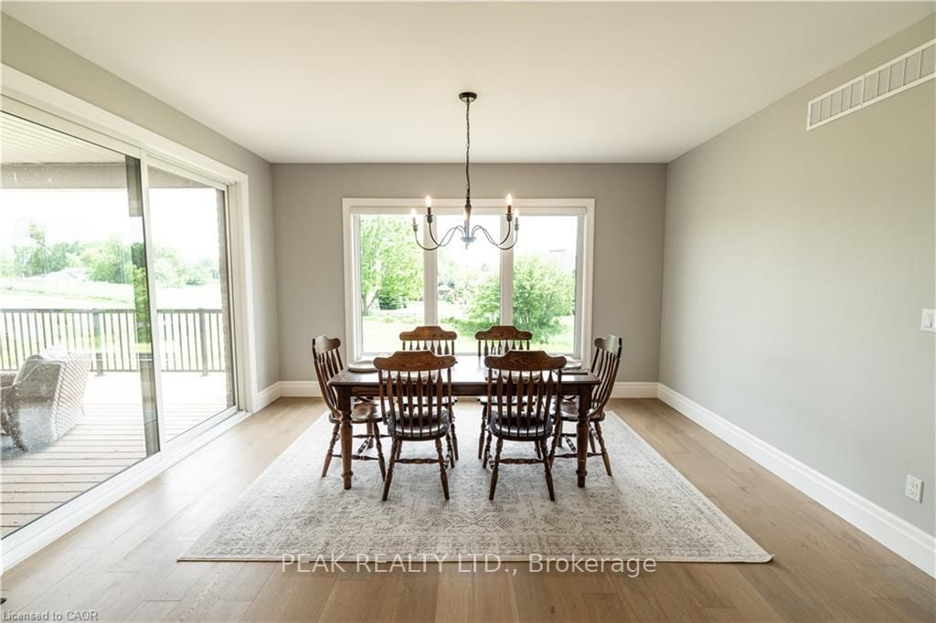 Detached House for sale at 21 Hudson Drive, Brant, Ontario, N3T 0V6 - Brantford Twp - MLS: X13615744